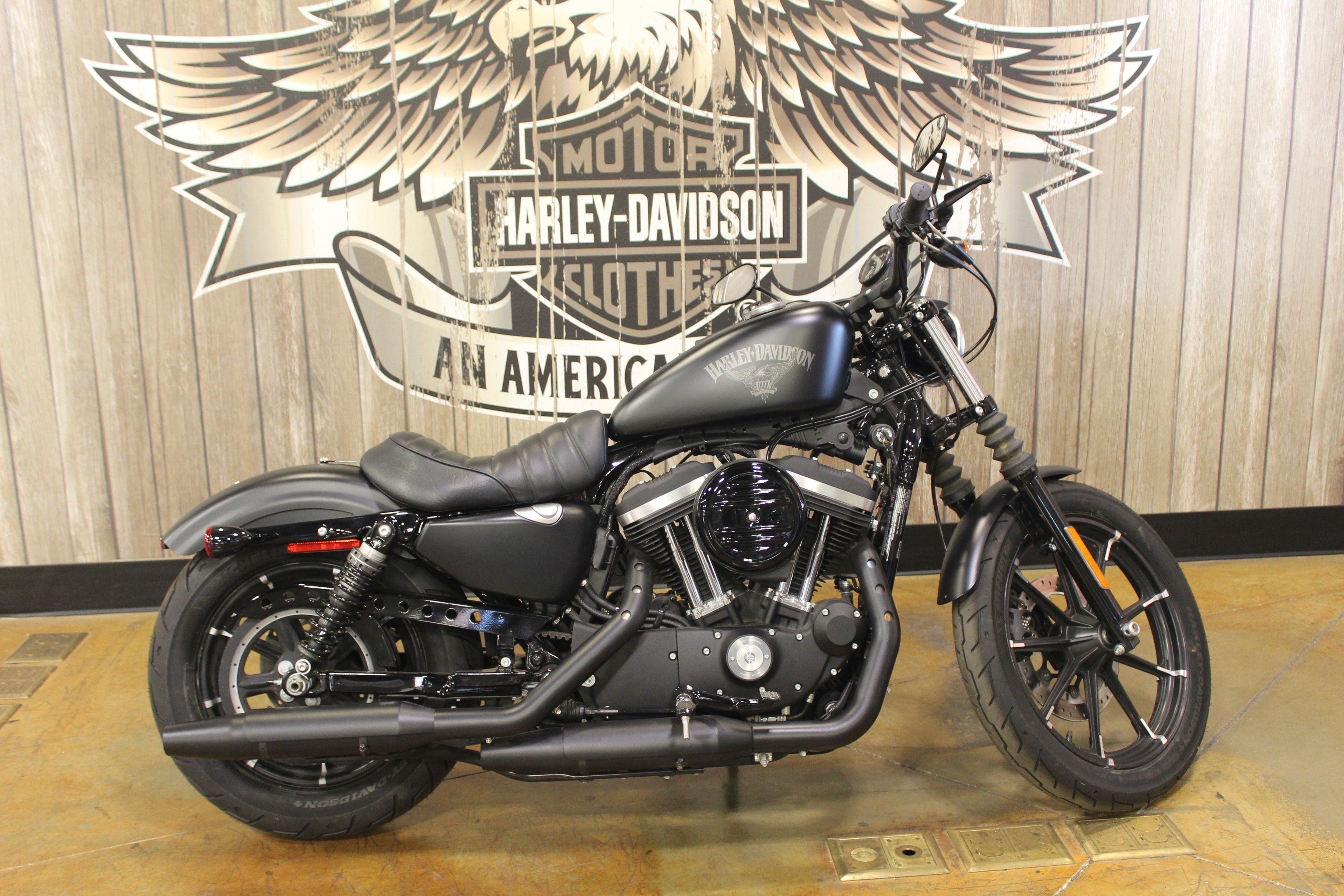 iron 883 wide front tire